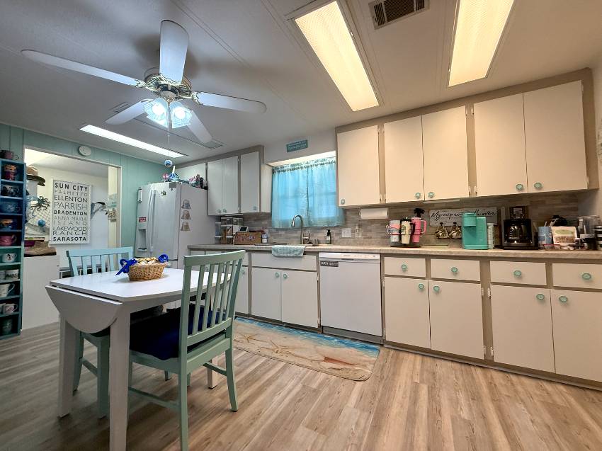 57 Colony Dr a Ellenton, FL Mobile or Manufactured Home for Sale